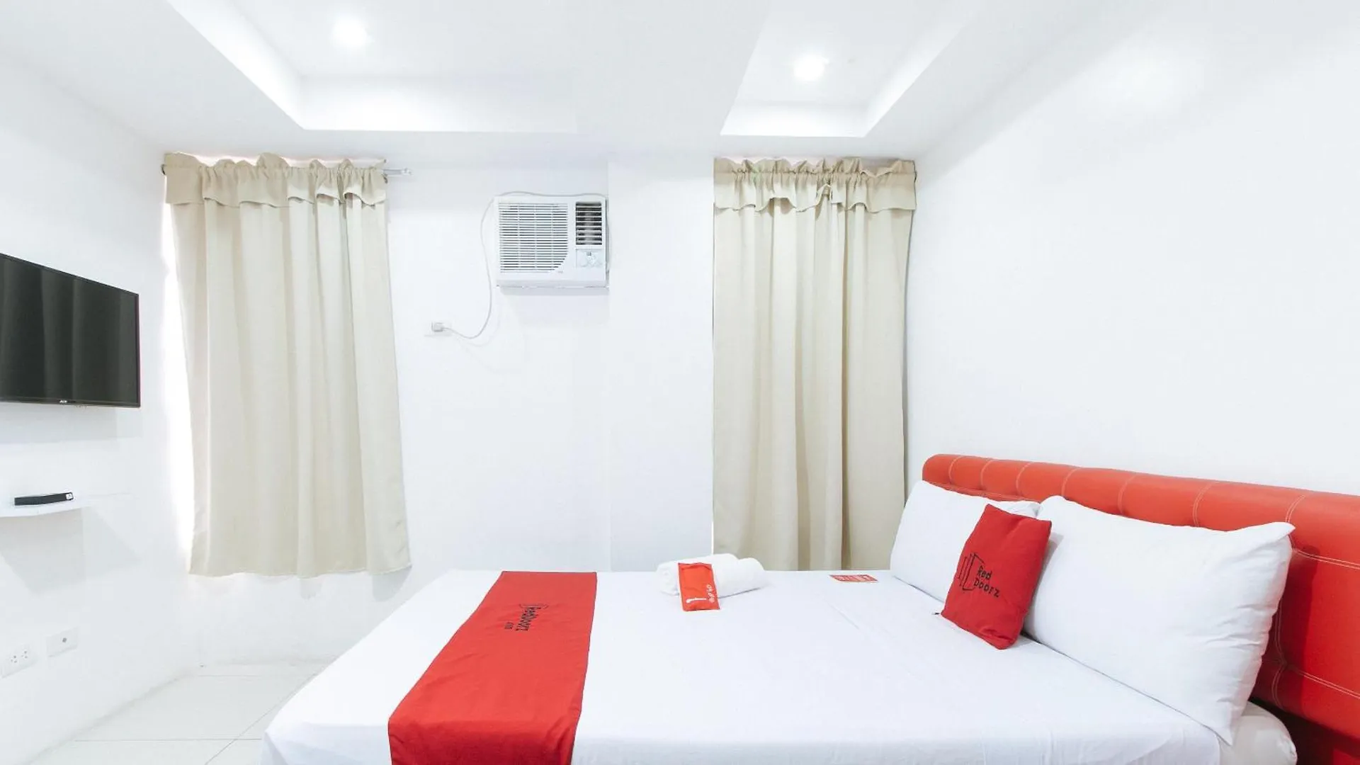 Reddoorz At Dbuilders Rooms Bangkal Makati Makati City Hotel