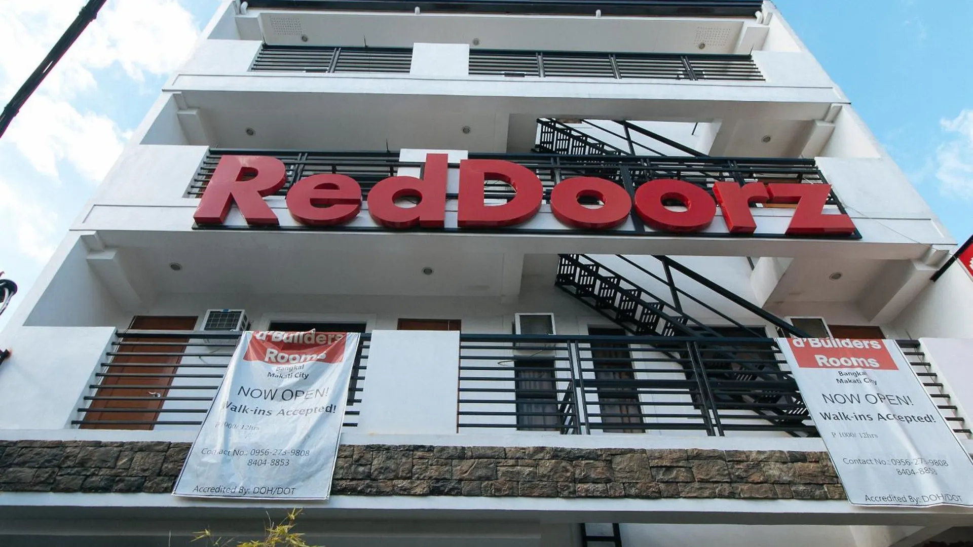 Reddoorz At Dbuilders Rooms Bangkal Makati Makati City Hotel
