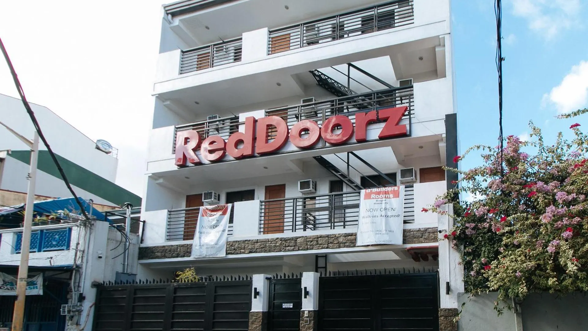 Reddoorz At Dbuilders Rooms Bangkal Makati Makati City Philippines