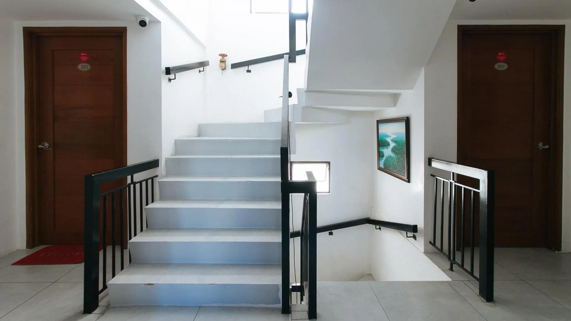 Reddoorz At Dbuilders Rooms Bangkal Makati Makati City
