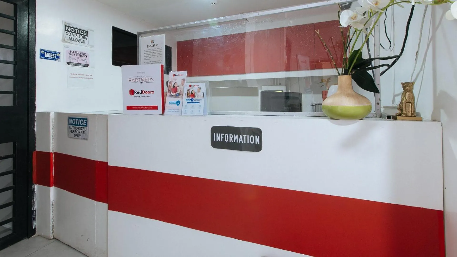 Reddoorz At Dbuilders Rooms Bangkal Makati Makati City